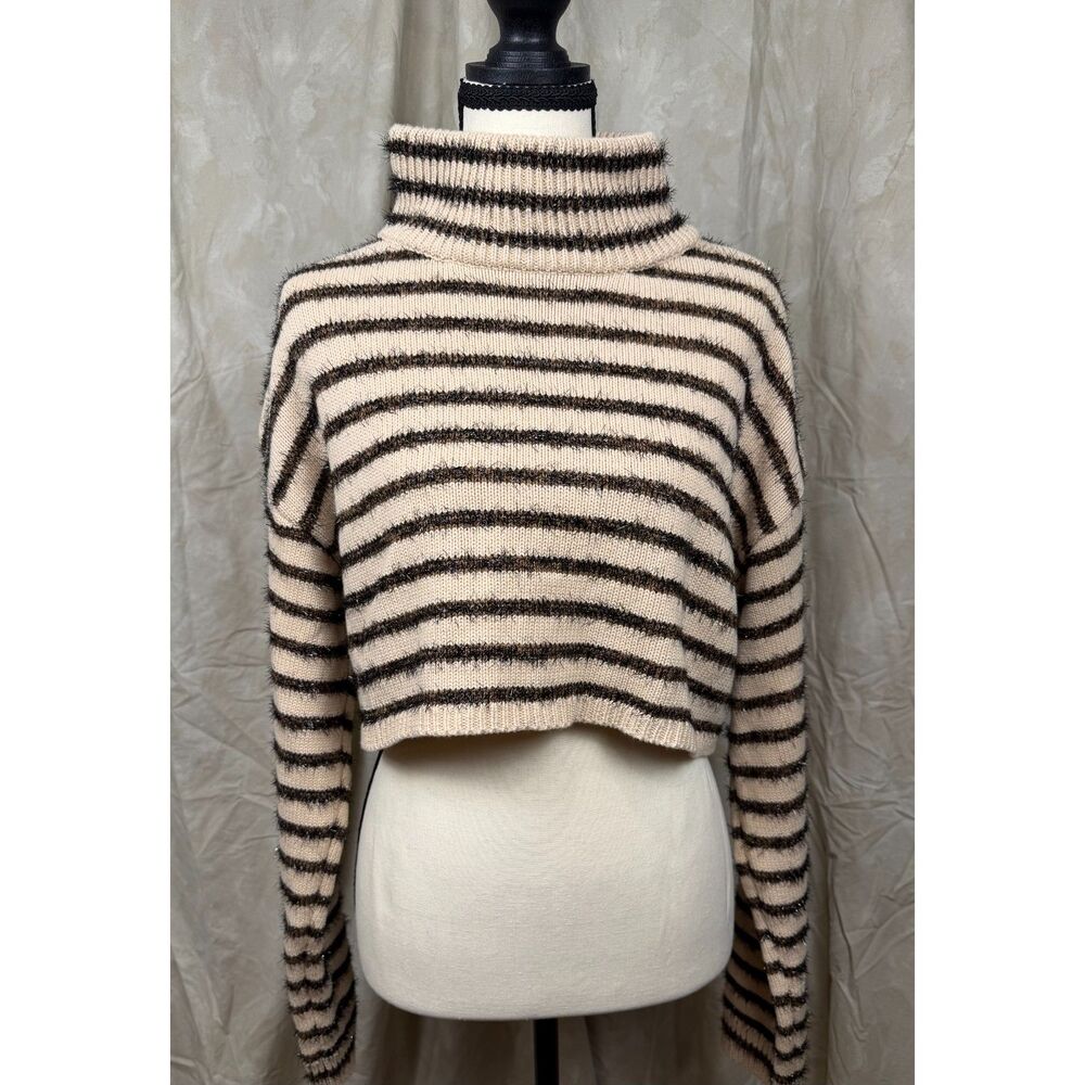 Storia Cropped Eyelash Knit Turtleneck Sweater Sz S Statement Piece